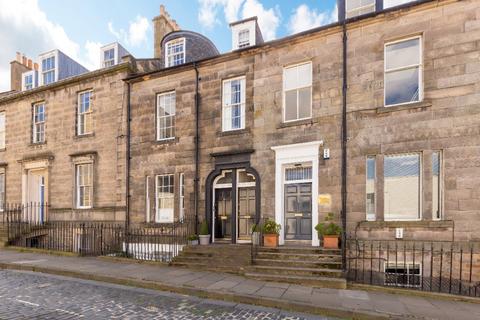 2 bedroom flat to rent, Gayfield Square, New Town, Edinburgh, EH1