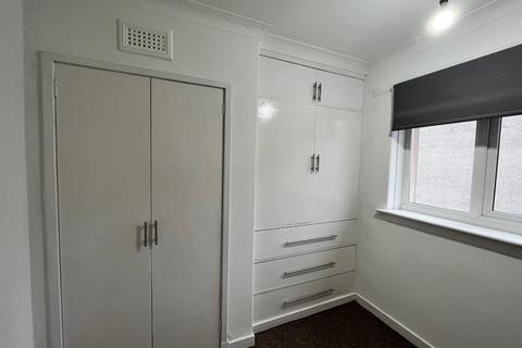 1 bedroom flat to rent, Bowfield Path, Penilee, Glasgow, G52