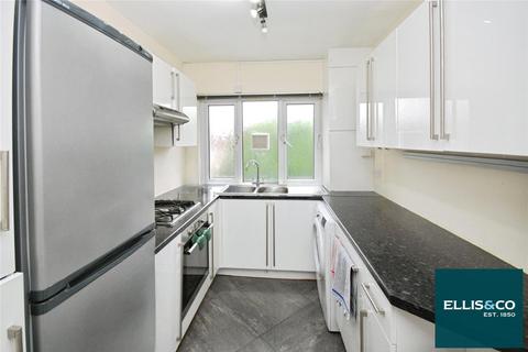 2 bedroom apartment to rent, Highfield Court, Highfield Road, NW11