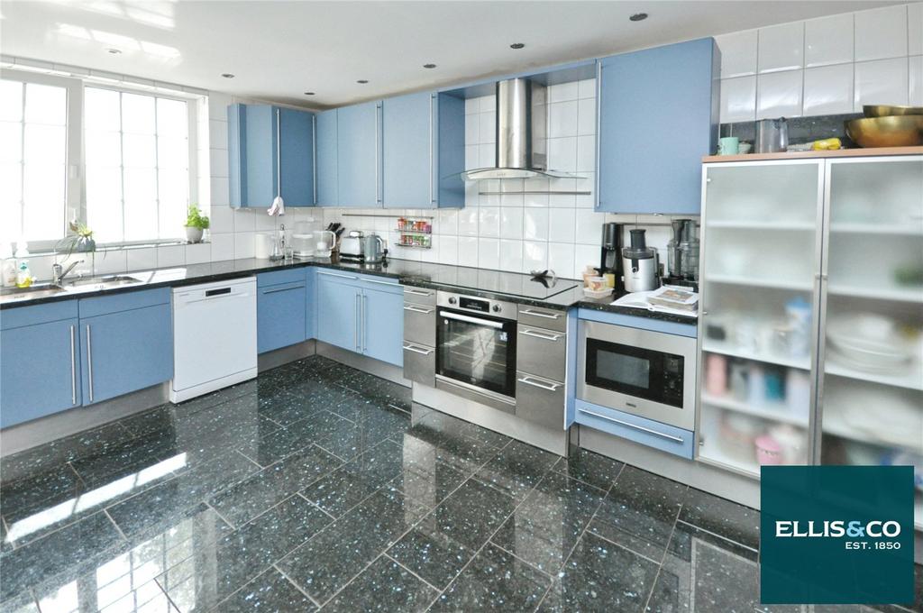 House in Highgate - View 2