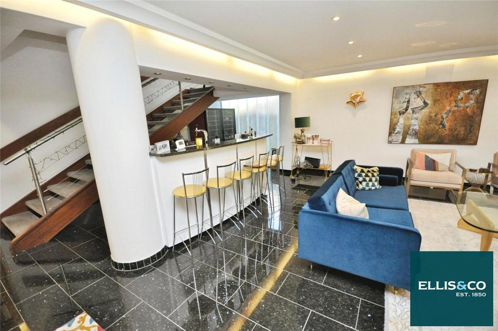 House in Highgate - View 4