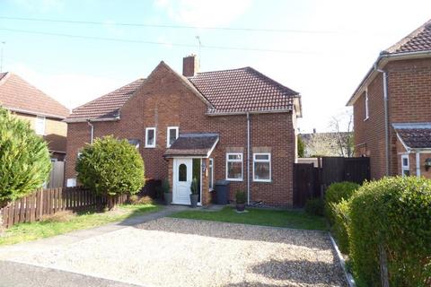 3 bedroom semi-detached house to rent, Franklin Road, Dunstable, Bedfordshire, LU6 1PL