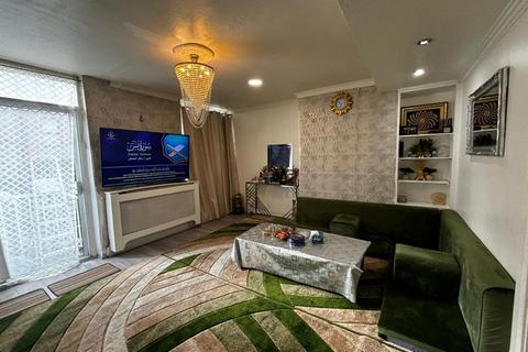 3 bedroom flat to rent, Keith House, Carlton Vale, NW6