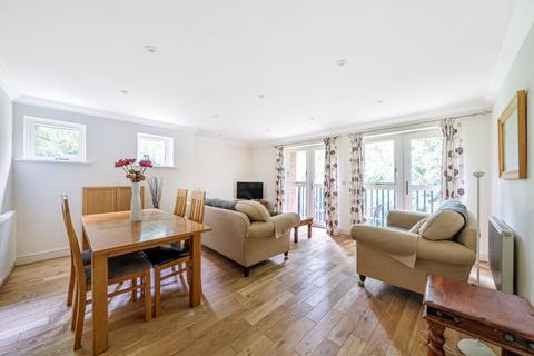 3 bedroom flat for sale, St. Cross Road, Winchester, Hampshire, SO23