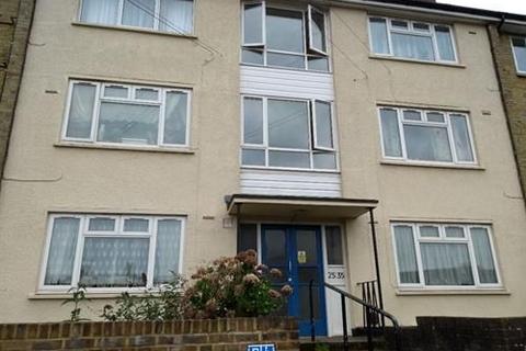 2 bedroom flat to rent, Shooters Hill