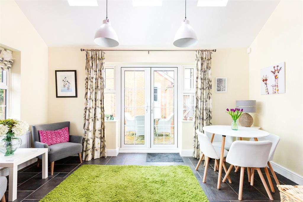 Breakfast Room