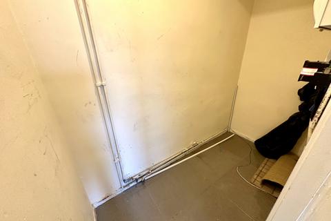 undefined, Ferraro Close, Hounslow, Middlesex, TW5