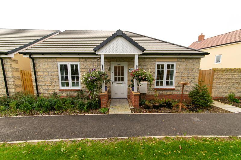 Maple Road, Curry Rivel 2 bed detached bungalow £230,000
