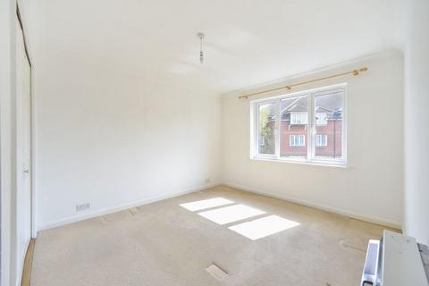 1 bedroom apartment to rent, Summers Road, Godalming GU7