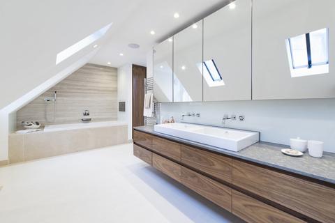 4 bedroom terraced house to rent, Pavilion Road, Knightsbridge, London