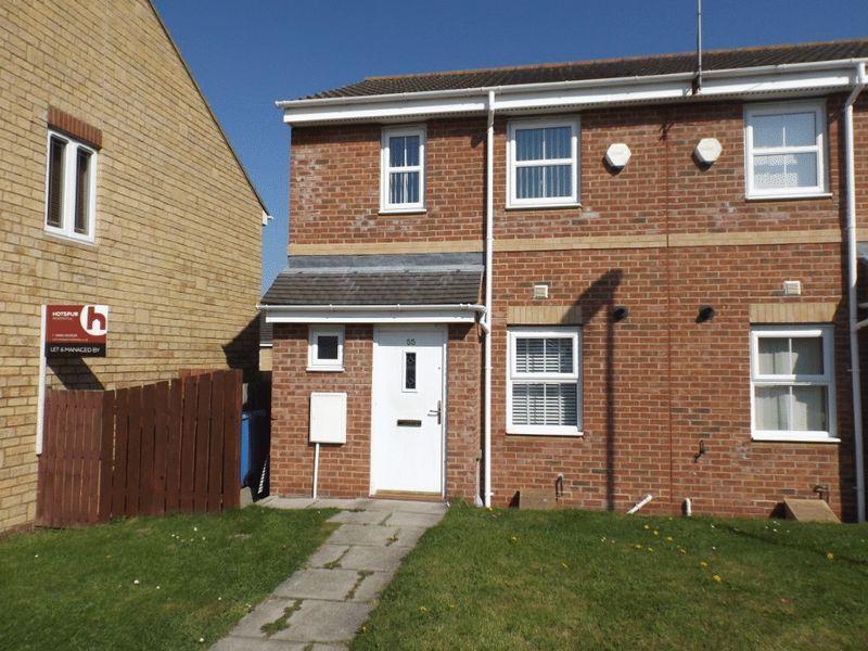 Parkside Gardens, Widdrington 2 bed terraced house £425 pcm (£98 pw)