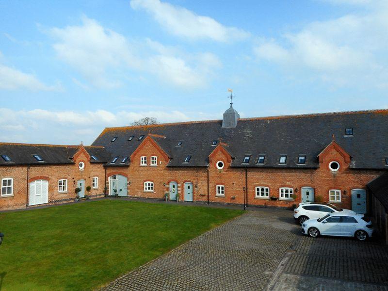 Coole Lane, Newhall, Nantwich 3 bed terraced house £325,000