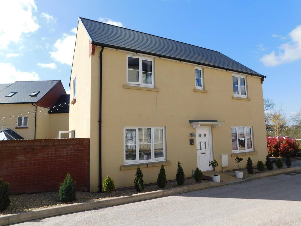 Dukes Way, Axminster 4 bed link detached house £325,000
