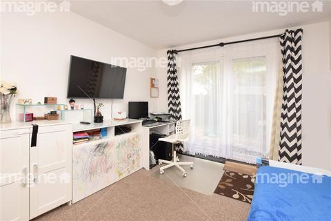 2 bedroom maisonette for sale, Church Road, Watford, Hertfordshire, WD17