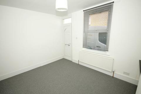 3 bedroom house to rent, Sturla Road, Chatham