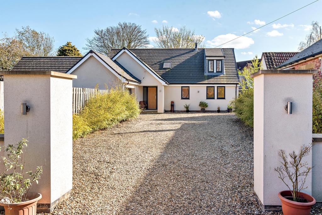 Station Road, Middleton On The Wolds, East Yorkshire, YO25 9UQ 3 bed