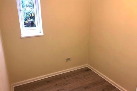 1 bedroom flat to rent, Boltons Lane, Harlington, Hayes