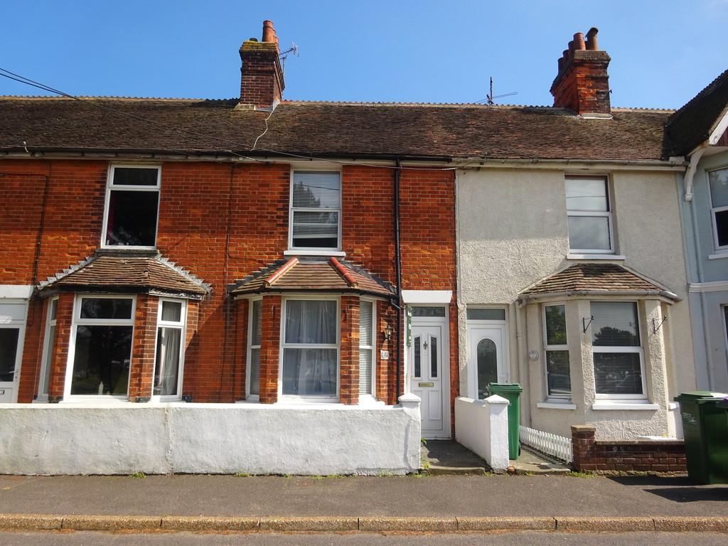 Manor Road, Lydd 3 bed terraced house £220,000