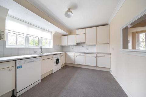 2 bedroom apartment to rent, Sandy Lodge Way,  Northwood,  HA6