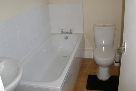 Studio to rent, Lancaster Close, Wirral CH62
