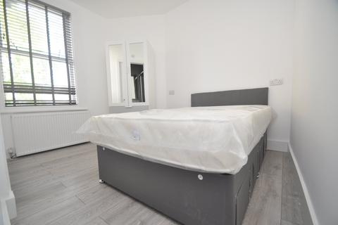 4 bedroom house share to rent, Holloway Road, Archway