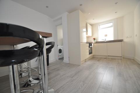 4 bedroom house share to rent, Holloway Road, Archway