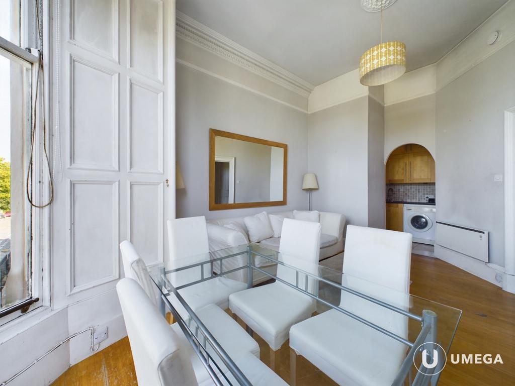 South Learmonth Gardens, Comely Bank, Edinburgh, EH4 1 bed flat to rent £1,050 pcm (£242 pw)