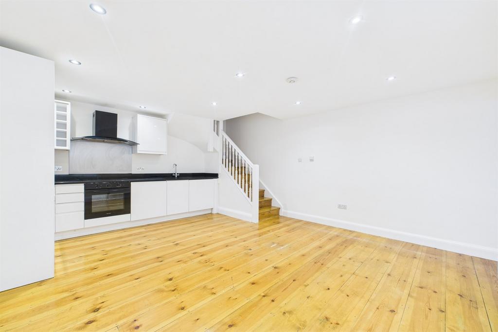 Living Room / Kitche
