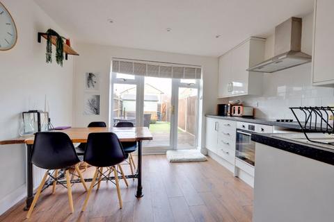 2 bedroom terraced house for sale - Berry Close, Burgess Hill, West Sussex