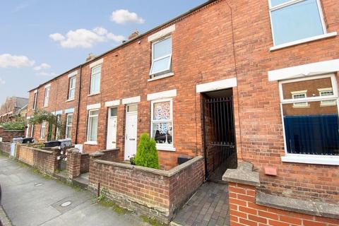 3 bedroom terraced house to rent, Launder Terrace, Grantham