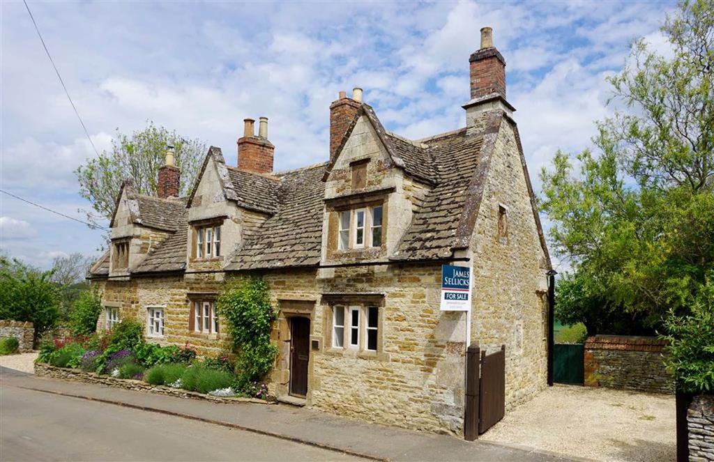 Church Street, Wing, Rutland 4 bed detached house £675,000