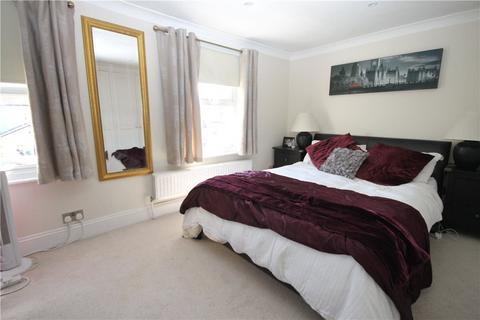 3 bedroom terraced house to rent, Bedford Road, Twickenham, TW2