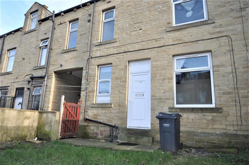 Stamford Street, Bradford, West Yorkshire, BD4 8SD 3 bed terraced house