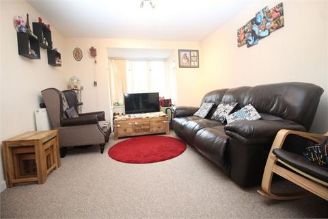 3 bedroom semi-detached house to rent, Hunsbury Chase, Broughton