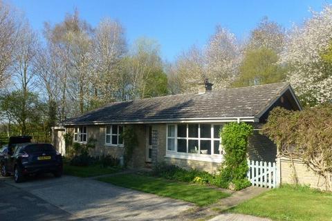 3 bedroom bungalow to rent, Thornborough Grounds, Bourton, Buckingham, Buckinghamshire, MK18