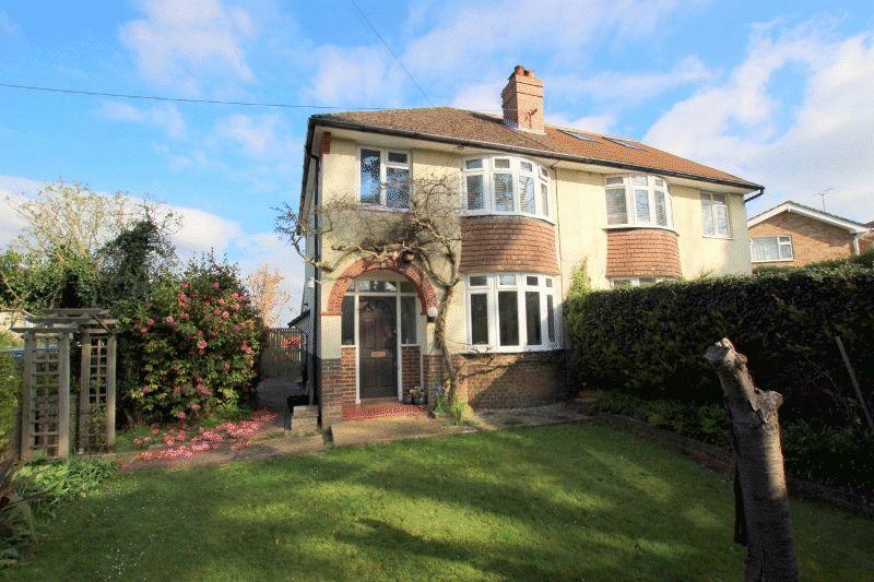 Colwell Road, Haywards Heath 3 bed semidetached house £400,000