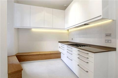 3 bedroom flat to rent, Iverna Court, Kensington, London
