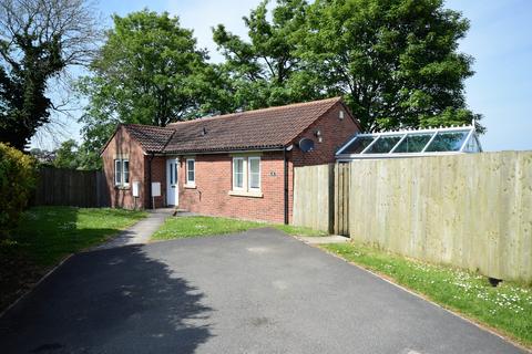 2 bedroom bungalow to rent, Helvellyn Rise, Carlisle