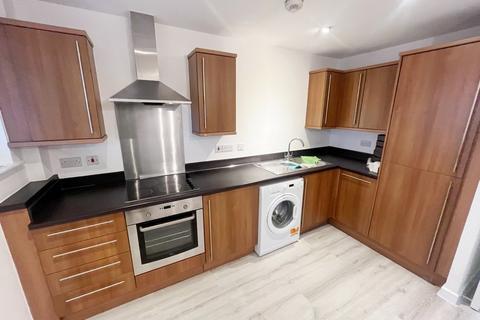 2 bedroom apartment to rent, Grays Place, Slough