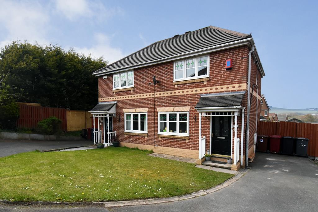 Aintree Drive, Lower Darwen 3 bed semidetached house £120,000