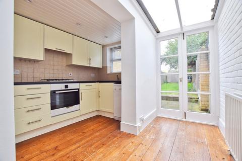 2 bedroom cottage to rent, Latimer Road, Teddington