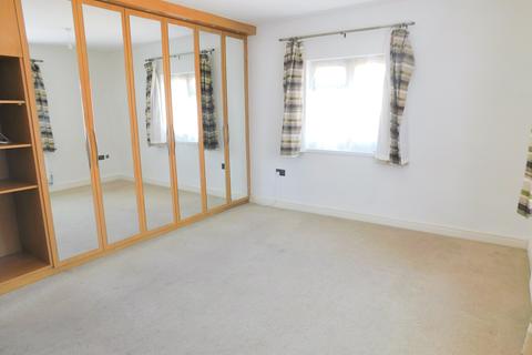 2 bedroom flat to rent - Feltham Road, Ashford, Middlesex, TW15 1BS