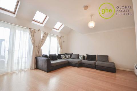 2 bedroom flat to rent, Trinity Road, Tooting, London
