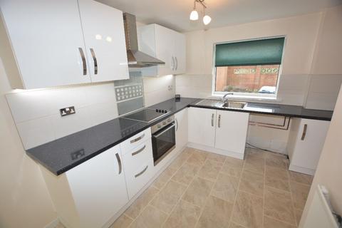 2 bedroom terraced house to rent, Kent Close, Worksop