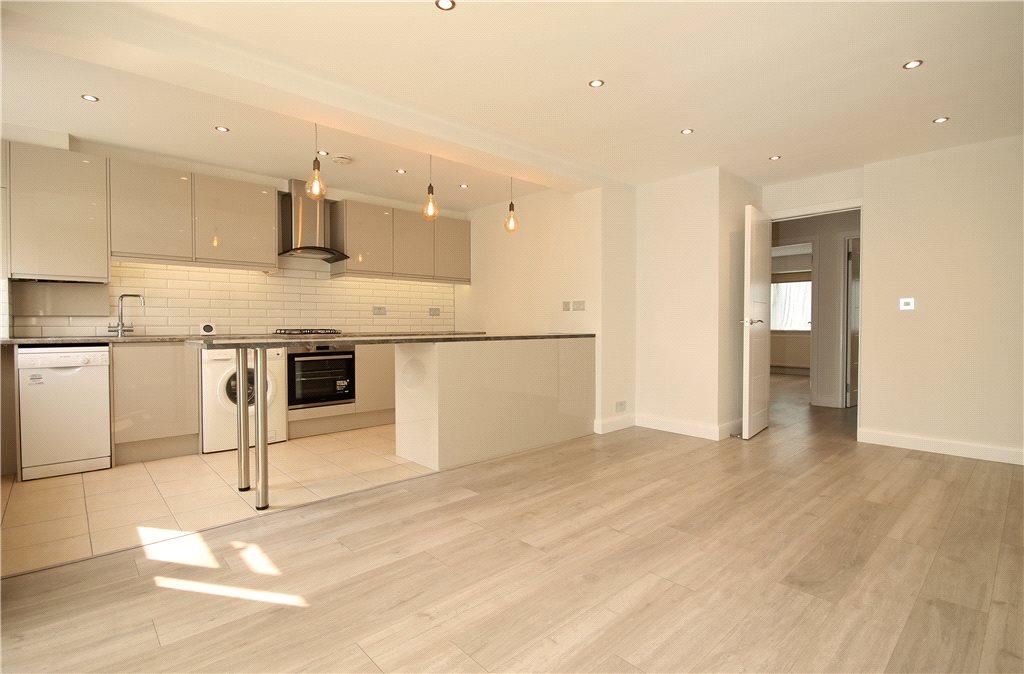 Kitchen/Reception