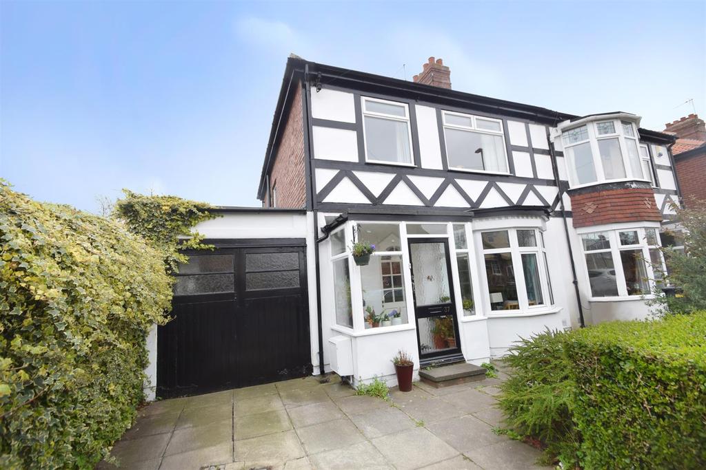 Beverley Road, Whitley Bay 3 bed semidetached house £280,000