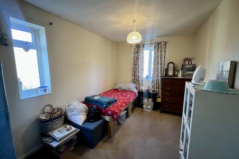 undefined, Freemans Close, Hungerford