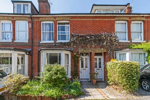 2 bedroom terraced house to rent, St Swithuns Villas, Canon Street, Winchester