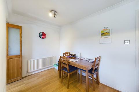 3 bedroom terraced house to rent, Windrush Way, Reading, Berkshire, RG30
