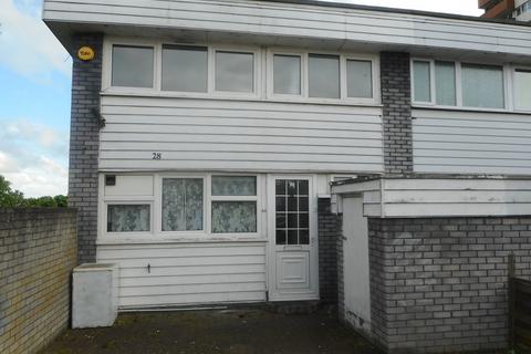 3 bedroom semi-detached house to rent, Ferraro Close, Hounslow